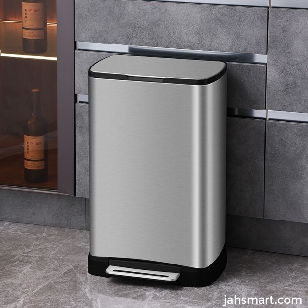 New stainless steel pedal trash can